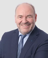 Schaefer-portrait-c-schaefer