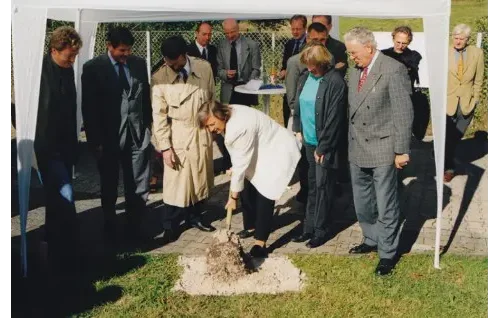 Image Alt